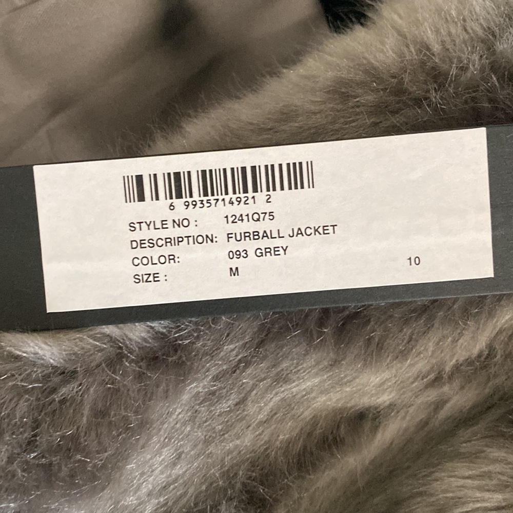 Isda & Co. size medium grey fur ball jacket - Picture 6 of 8